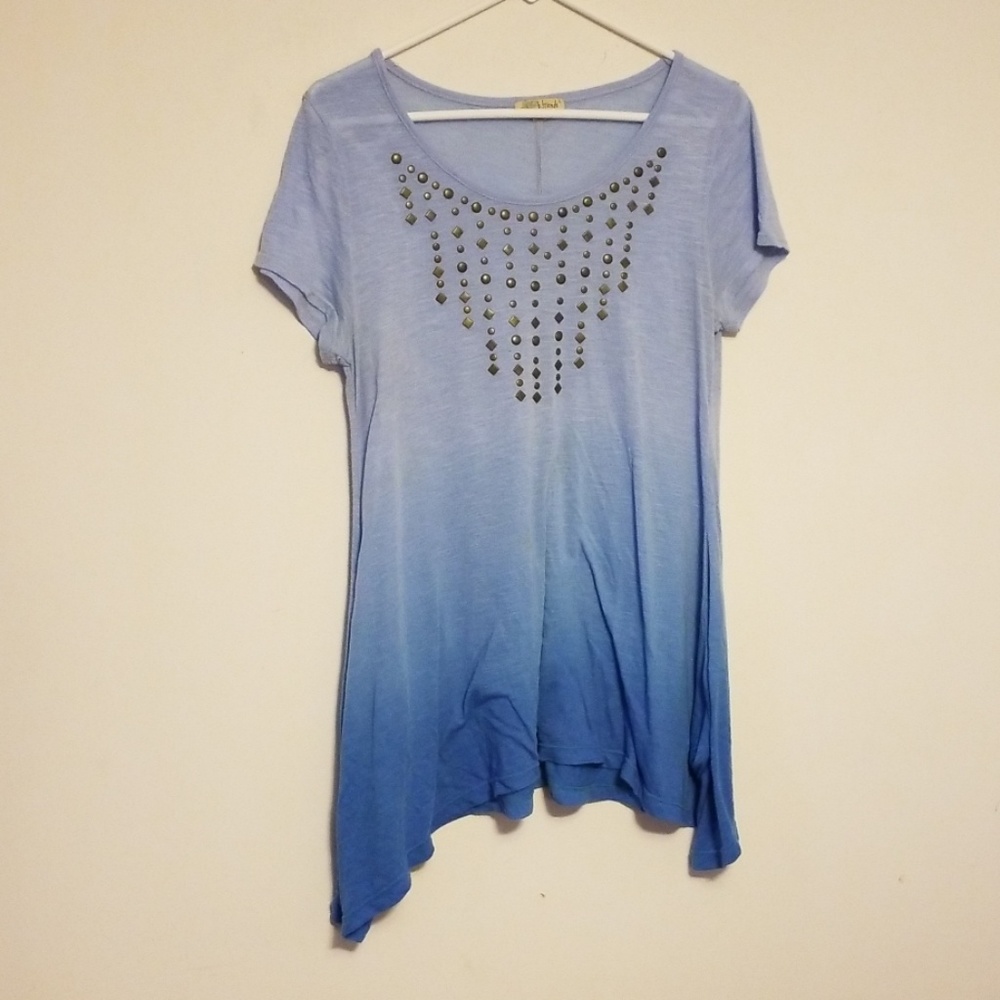 b. friends top